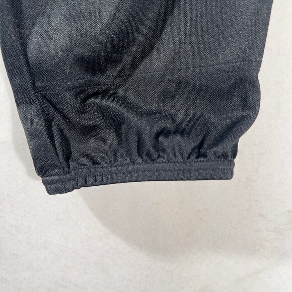 adidas Cropped Capri Leggings AeroReady Large Rear Pocket Elastic Cuff & Waist - Picture 5 of 16